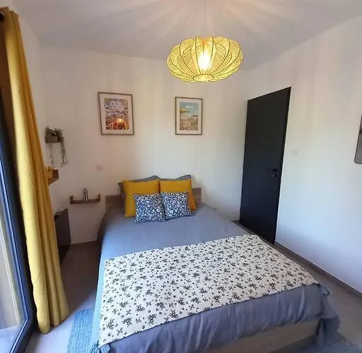 Maison Chaleureuse Renovee 빌라 *